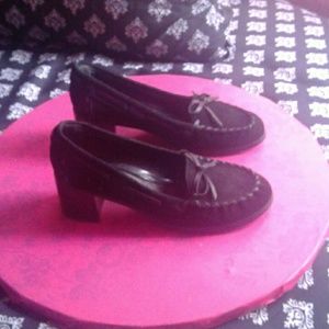 2 pairs of Shoes with box never worn👠👡